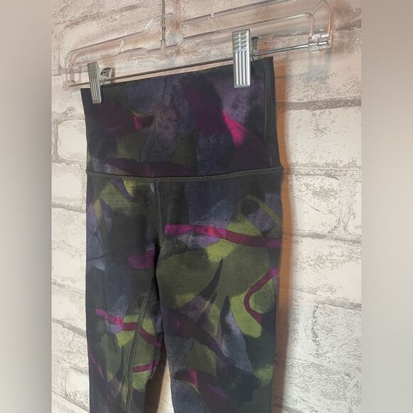 Lululemon Wunder Under Crop Hi-Rise Full-On Luxtreme 21" Aura Dark Chrome Multi - Picture 4 of 7